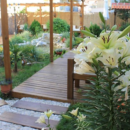 Hotel Yanis Лозенец Экстерьер фото