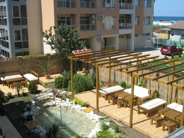 Hotel Yanis Лозенец Экстерьер фото