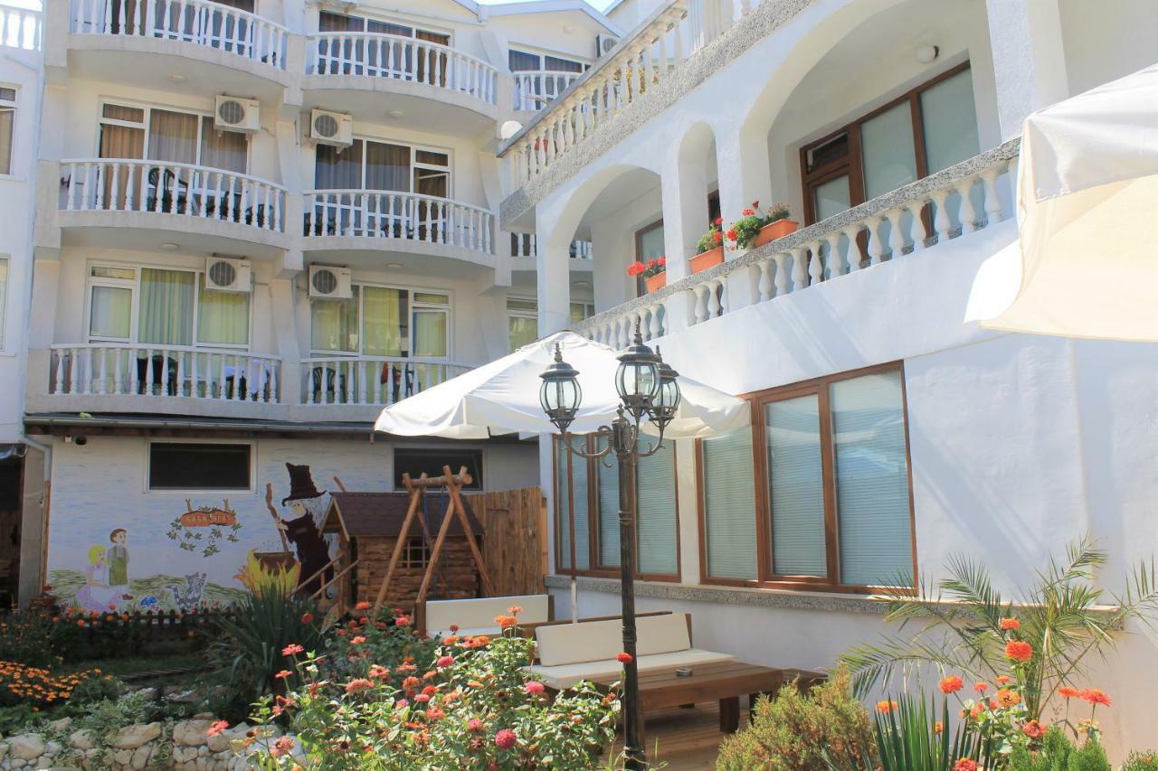Hotel Yanis Лозенец Экстерьер фото